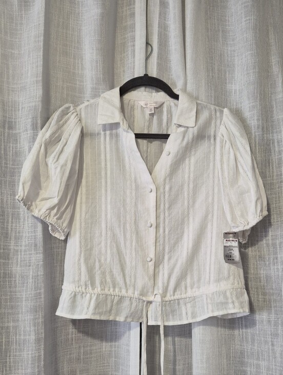 LC Lauren Conrad Tops - Puff Sleeve Summer Blouse